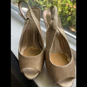 Size 9 Gold Glitter Heels